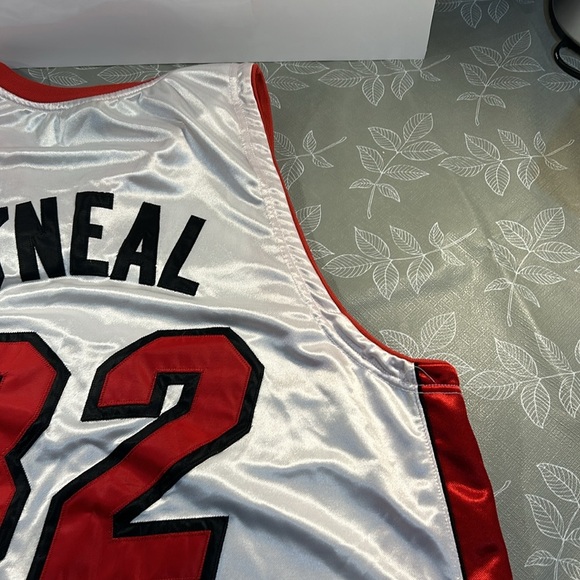 Reebok NBA Shaquille O’Neil Heat Jersey. - Picture 9 of 11